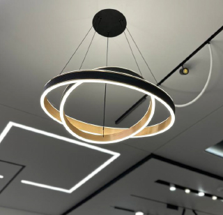 Современный натяжной потолок Современный натяжной потолок